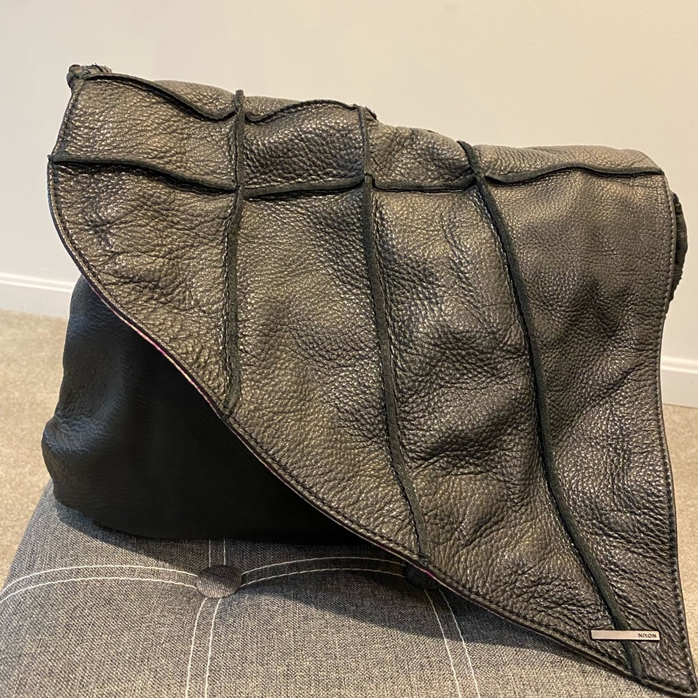 Nixon Black Leather women’s crossbody Bag